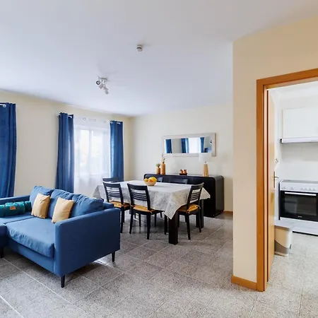 Lens & Trail House *