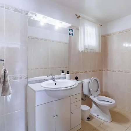 Casa vacanze Lens & Trail House Ex Garden House Santana (Madeira)