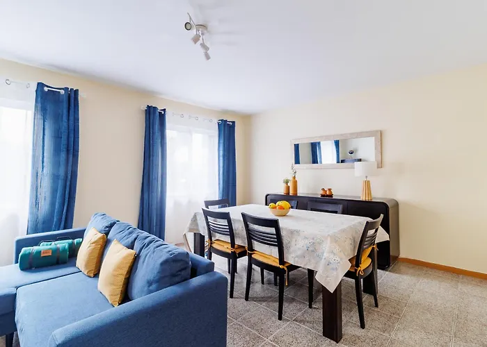 Lens & Trail House Ex Garden House