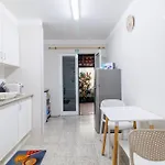 Lens & Trail House Santana